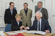 HAWK Fakultät Naturwissenschaft und Technik schließt Kooperationsvertrag mit Theodor-Heus
