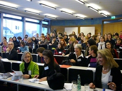 Blick in einen unserer Vorlesungssäle während unseres Internationalen Symposiums im Januar