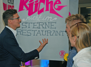 Präsentation ist alles: Thomas Mnich, BA Advertising Design/Lighting Design, stellt seine Image