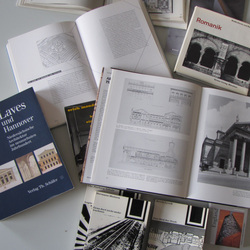 zahlreiche Architekturtitel aus Buchspende