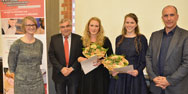 Würdige Preisträgerinnen: ausgezeichnet: (v.l) Hannah von Gröheim, Klaus Bange, D&oum