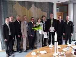 (v.l.n.r.) Heller, Nolte, Vorwald, Wertz, Viöl, Cindy und Andy Kaemling, Wandke, Thren und W&uu