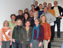 Absolventinnen und Absolventen des Hildesheimer Gesundheitstrainings 2008 mit ihren Ausbildern