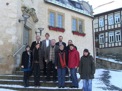 Die Kooperationspartner vor dem Rathaus in Blankenburg