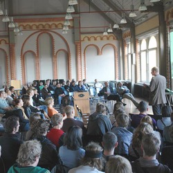 Begrüßung durch den Dekan Prof. Dr. Alfred Breuekelman