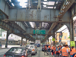 Auffällig: Hildesheimer Studierende mit ihren Warnwesten in New York