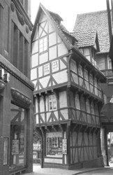 Der umgestülpte Zuckerhut in Hildesheim vor seiner Zerstörung im Zweiten Weltkrieg